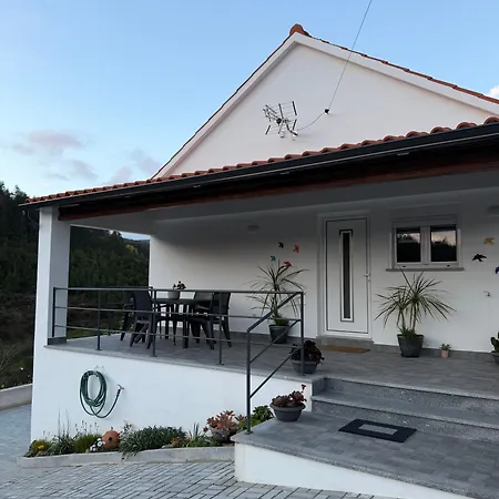 Nyaraló Casa Da Ribeirinha