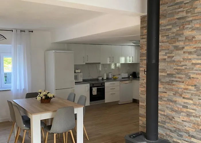 Casa Da Ribeirinha Feriehus Sertã