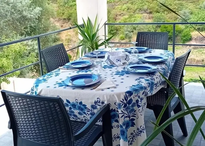 Casa Da Ribeirinha Feriehus *